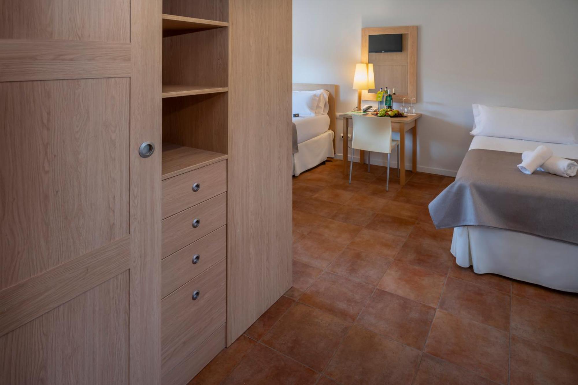 Hotel & Resort Vilar Rural D'Arnes By Serhs Hotels Sant Carlos de la Ràpita Стая снимка